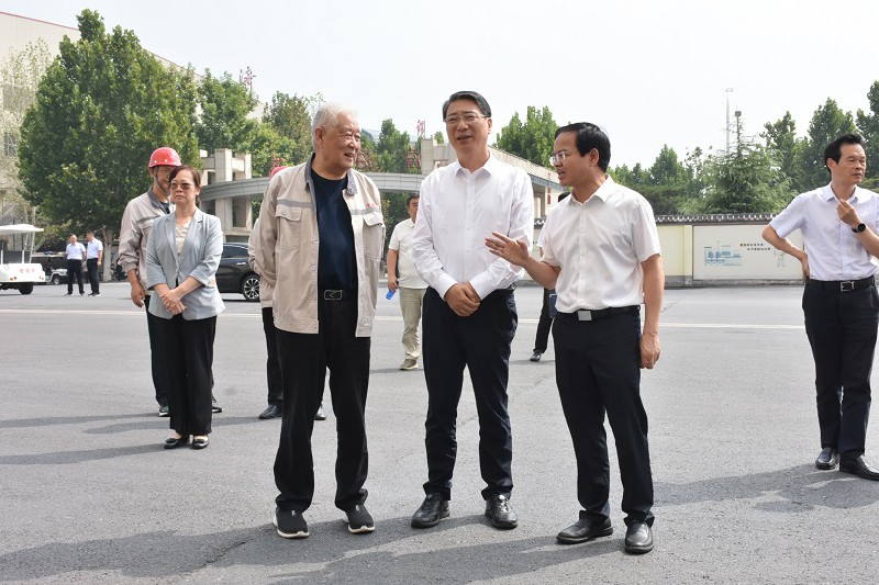 河南省副省長(zhǎng)劉尚進(jìn)蒞臨公司視察指導(dǎo)工作
